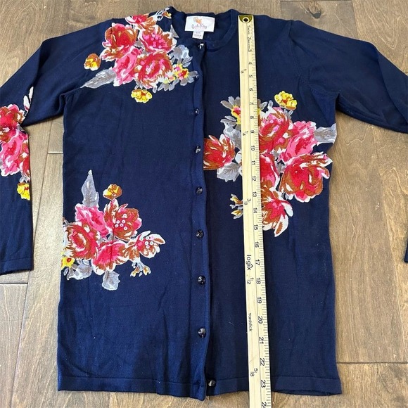 Quacker Factory Women's 2XS Blue Floral Embellished Cardigan Sweater - Picture 3 of 7
